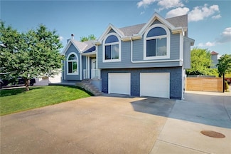 18201 E 11th Terrace Ct N, Independence, MO 64056