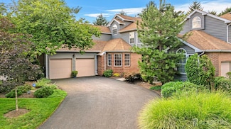 9 Inverness Ct, Monroe Township, NJ 08831