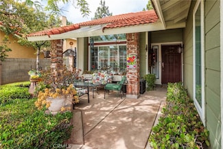 9081 Mandarin Ln, Riverside, CA 92508