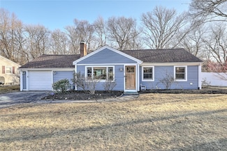 12 Grassy Plain Rd, Barrington, RI 02806