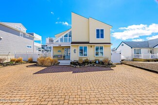 25 Benjamin Blvd, Manahawkin, NJ 08050