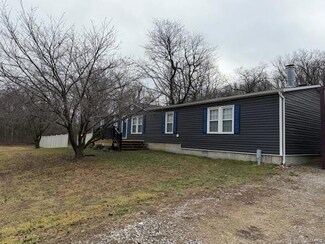 10114 Three Oaks Ln, Bloomsdale, MO 63627
