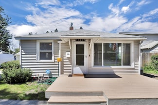 5407 N Maple St, Spokane, WA 99205