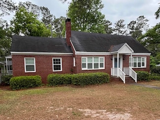 307 Pressley Ave, Kingstree, SC 29556