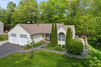 9 Mountain Ash Ave, Brunswick, ME 04011