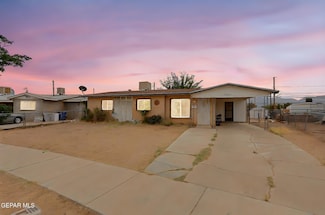 9205 Salisbury Dr, El Paso, TX 79924