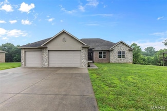 226 Indian Springs Dr, Jackson, MO 63755