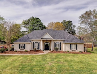 125 Monteray Dr, Vicksburg, MS 39183