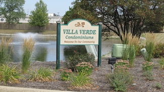 1 Villa Verde Dr Unit 302, Buffalo Grove, IL 60089