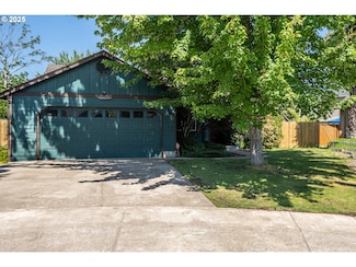 1280 Peets Ct, Eugene, OR 97402