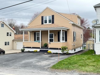 954 Lattimer Rd, Lattimer, PA 18202