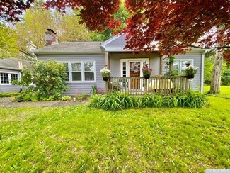 11 Orchard Ave, Catskill, NY 12414