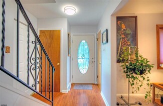 4239 Fairway Dr, Mays Landing, NJ 08330