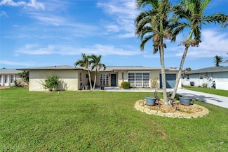 12 Golfview Rd, Rotonda West, FL 33947