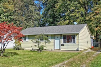 4807 Robinwood Dr, Mentor, OH 44060