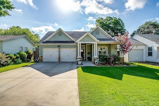 2733 Townsend Dr, Fort Worth, TX 76110