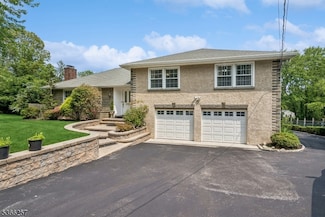 1127 Mountain Ave, Berkeley Heights, NJ 07922
