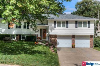 12076 Leavenworth Rd, Omaha, NE 68154