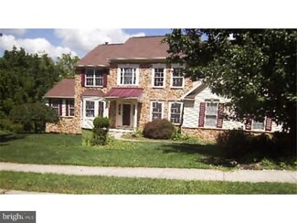 381 Pathfinder Dr, Birdsboro, PA 19508