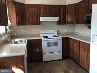 1090 Forest Hill Rd, Stevens, PA 17578