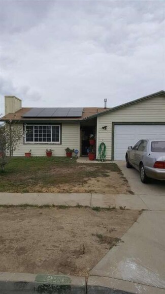 226 San Antonio Dr, Greenfield, CA 93927