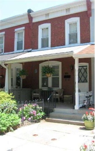 325 Hampden Ave, Narberth, PA 19072