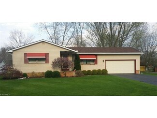 2749 Lydia Dr SW, Warren, OH 44481