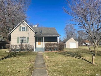 205 E Railroad St, Mechanicsburg, IL 62545