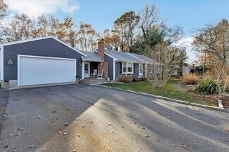 42 Howard Ave, Buzzards Bay, MA 02532