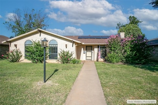 4602 Summit Dr, Wichita Falls, TX 76310