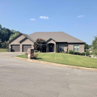 2 Rushing Cove, Paragould, AR 72450
