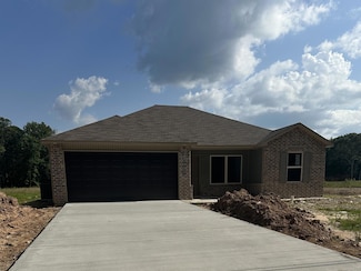 1300 Maple St, Benton, AR 72015