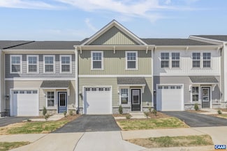 217 Sunbird Ln, Waynesboro, VA 22980