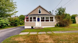 43 Rosedale St, Lewiston, ME 04240