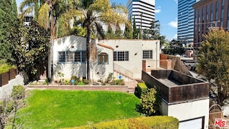 1186 Mcclellan Dr, Los Angeles, CA 90049