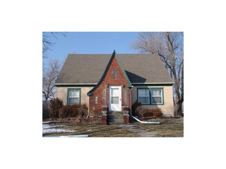 501 W Main St, Maysville, MO 64469