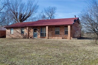 514 S 4th Ave, Stroud, OK 74079