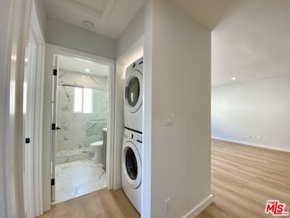 3207 W 3rd St Unit 3, Los Angeles, CA 90020
