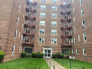 30-11 Parsons Blvd Unit 6 R, Flushing, NY 11354