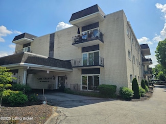 161 Thierman Ln Unit 3A, Louisville, KY 40207
