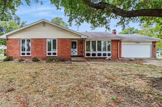 1309 N C St, Indianola, IA 50125