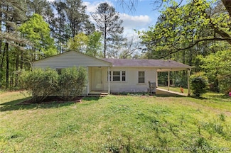 69 Parrish Ln, Sanford, NC 27330