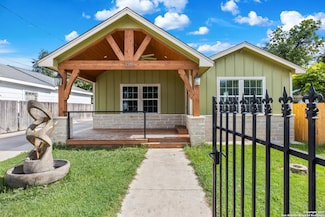 3318 W Travis St, San Antonio, TX 78207