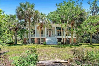 907 Captain O'Neal Dr, Daphne, AL 36526