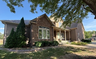 14409 Grandview St, Overland Park, KS 66221