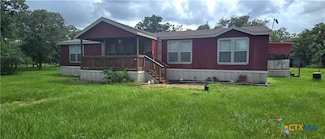 68 Fannin Oaks Dr, Victoria, TX 77905