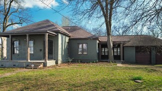 211 W Woodruff Ave, Searcy, AR 72143