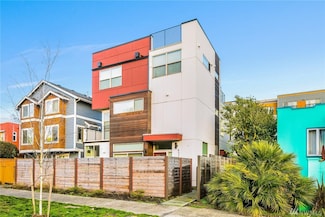 4536 40th Ave SW, Seattle, WA 98116