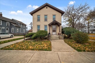 224 Spruce St, Aurora, IL 60506