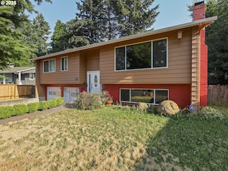 16624 NE Hoyt St, Portland, OR 97230